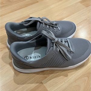 Brand New Mens Lima Grey 9.5 kizik